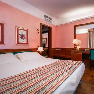 Crivi's Hotel
